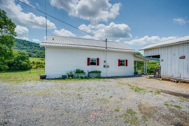 920 Webster Valley Road, Rogersville, TN 37857