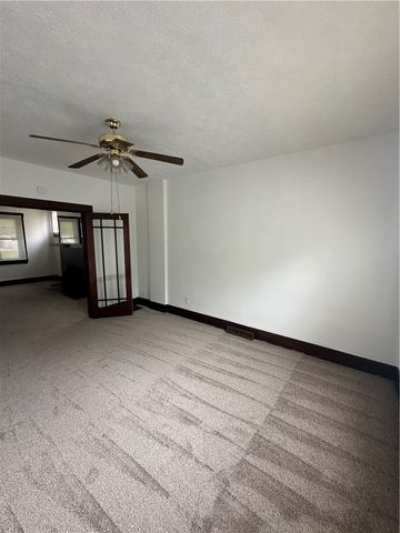 1319 Beechview Ave, Beechview, PA 15216