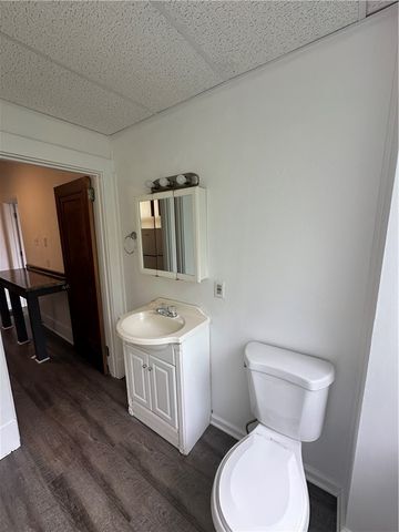 1319 Beechview Ave, Beechview, PA 15216