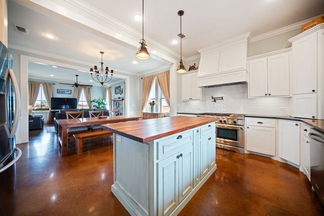 291 Lone Elm Road, Waxahachie, TX 75167