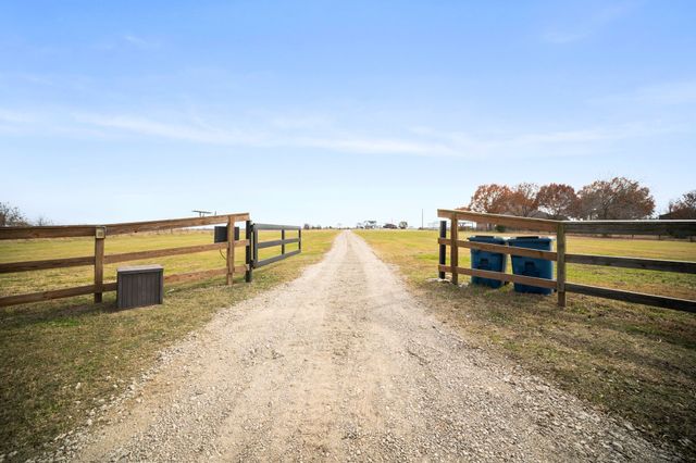 291 Lone Elm Road, Waxahachie, TX 75167