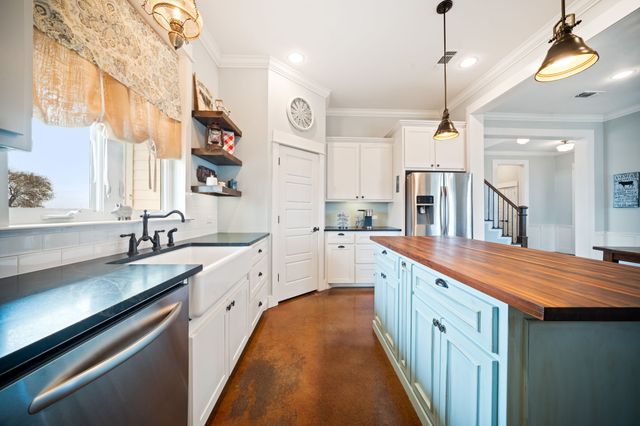 291 Lone Elm Road, Waxahachie, TX 75167