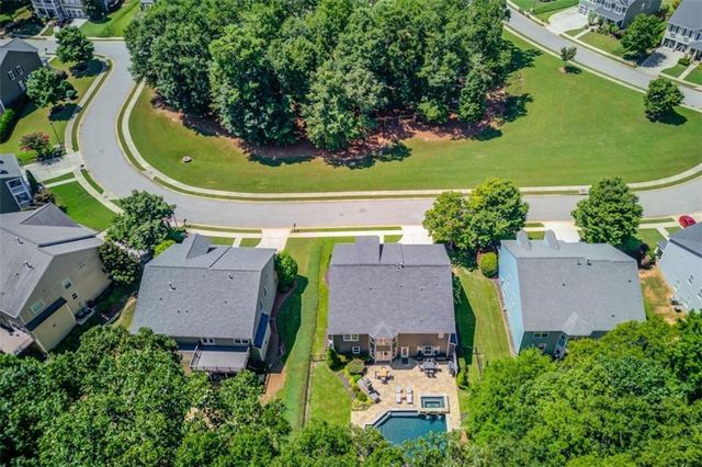 6188 Golden Maple Court, Hoschton, GA 30548