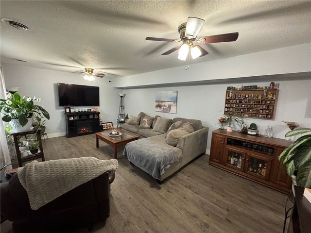 305 W 18th Street, Russellville, AR 72801