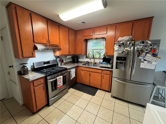 305 W 18th Street, Russellville, AR 72801