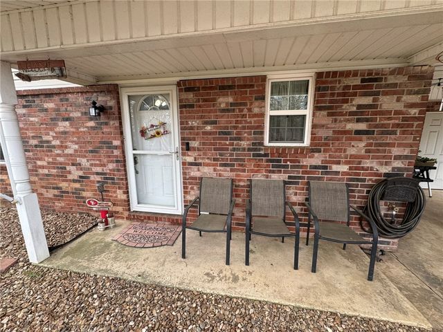 305 W 18th Street, Russellville, AR 72801