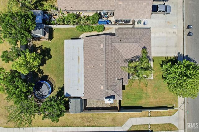 4601 Grazing Avenue, Bakersfield, CA 93312