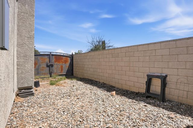 4601 Grazing Avenue, Bakersfield, CA 93312