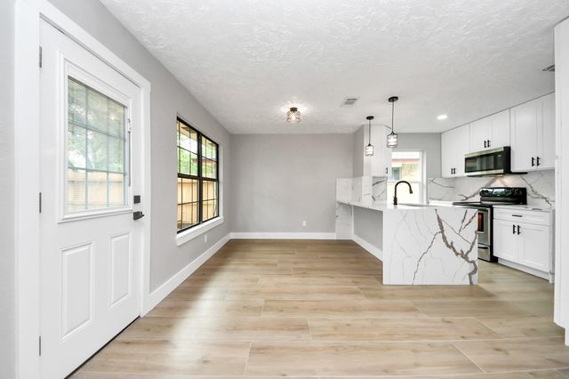 20010 Cottonglade Lane, Humble, TX 77338
