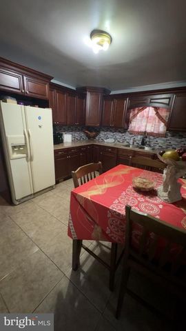 1114 N 28TH ST, Camden, NJ 08105