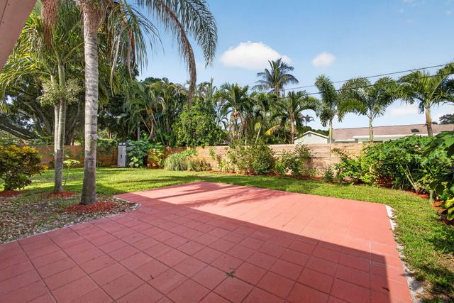 502 Circle E, Jupiter, FL 33458