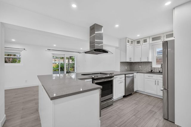 502 Circle E, Jupiter, FL 33458