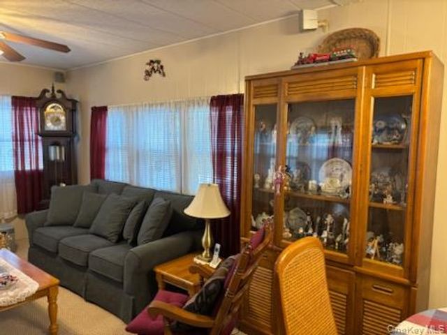 1661 Old Country Road 282, Riverhead, NY 11901