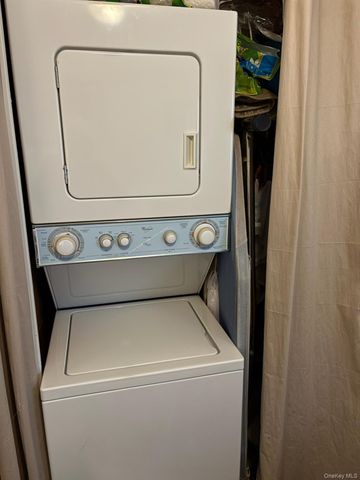 1661 Old Country Road 282, Riverhead, NY 11901