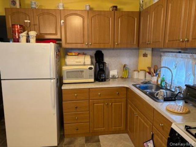 1661 Old Country Road 282, Riverhead, NY 11901