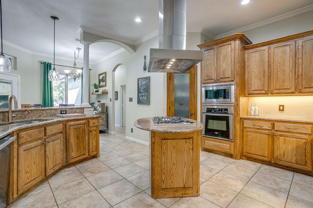 12801 County Rd 1117, Cleburne, TX 76033