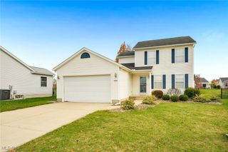 38273 Pebble Lake Trail, North Ridgeville, OH 44039