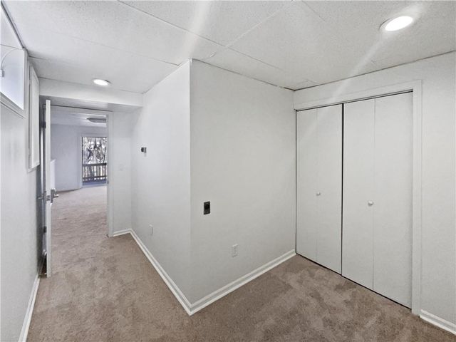 8700 NW 81st Terrace, Kansas City, MO 64152