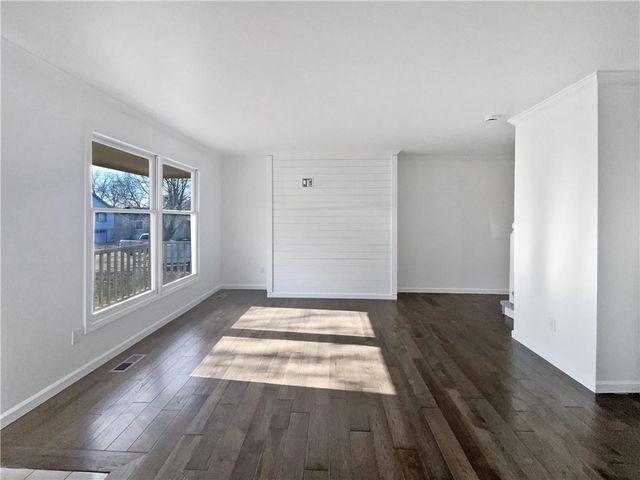 8700 NW 81st Terrace, Kansas City, MO 64152