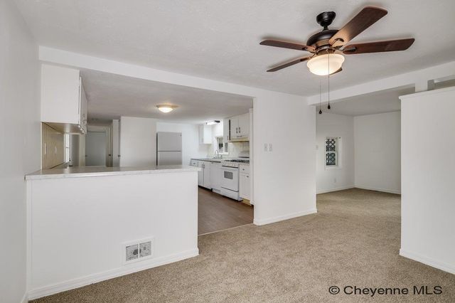 2202 DRAPER RD, Cheyenne, WY 82007