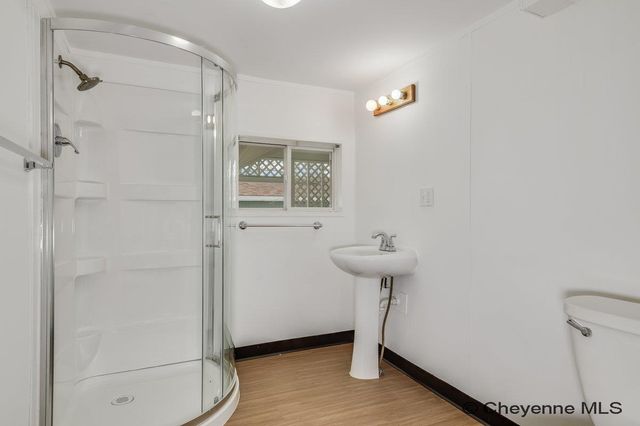 2202 DRAPER RD, Cheyenne, WY 82007