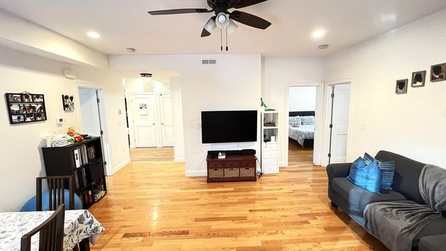 489 Main Street A, Stoneham, MA 02180