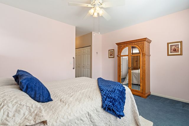 21325 Windsor Lake Lane, Crest Hill, IL 60403