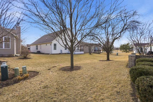 21325 Windsor Lake Lane, Crest Hill, IL 60403