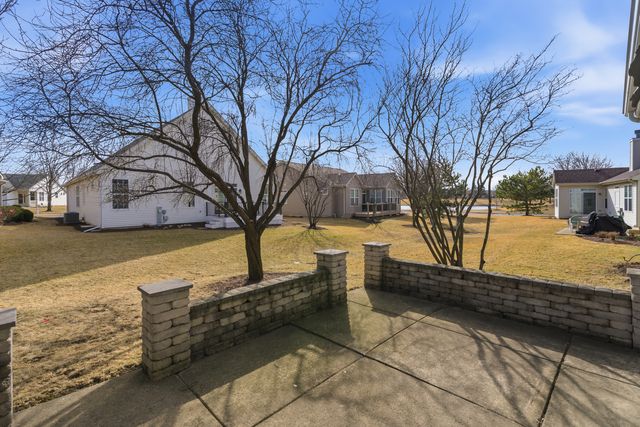 21325 Windsor Lake Lane, Crest Hill, IL 60403