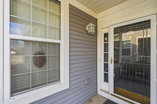 21325 Windsor Lake Lane, Crest Hill, IL 60403