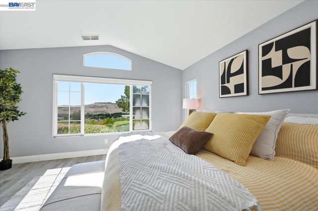 5688 CEDAR CREST, Dublin, CA 94568
