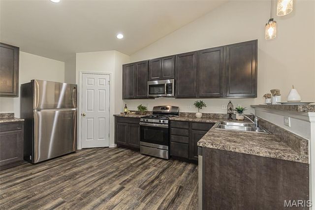 1162 Timber Creek Lane, Imperial, MO 63052
