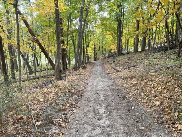 Lot 49 Kestrel Heights, Cedar Rapids, IA 52403