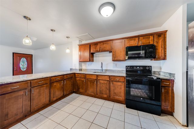 92-932 Palailai Street 82, Kapolei, HI 96707