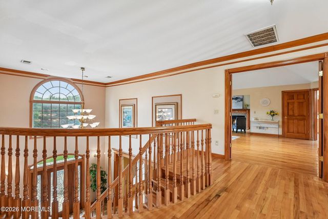 42 Indian Path, Monroe, NJ 08831