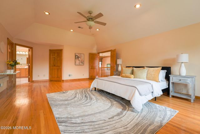 42 Indian Path, Monroe, NJ 08831