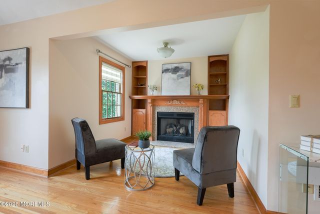 42 Indian Path, Monroe, NJ 08831