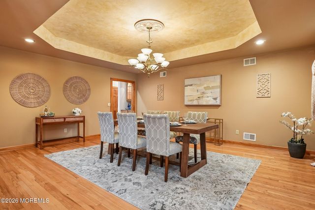 42 Indian Path, Monroe, NJ 08831