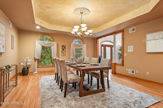 42 Indian Path, Monroe, NJ 08831