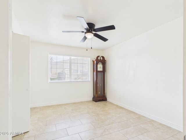 3122 E Shangri La Road, Phoenix, AZ 85028