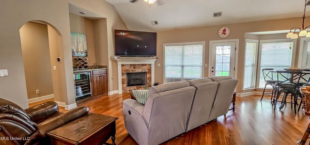 4710 E Dublin Circle, Olive Branch, MS 38654
