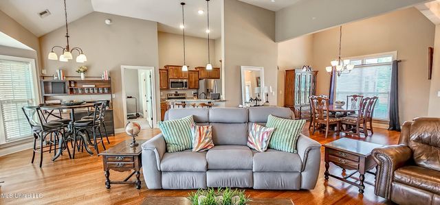 4710 E Dublin Circle, Olive Branch, MS 38654