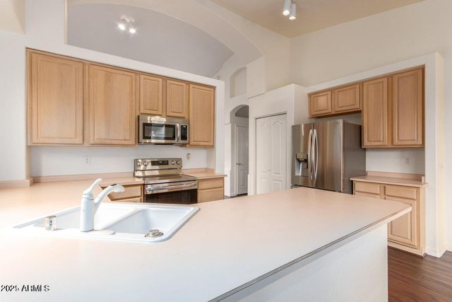 6230 W Irma Lane, Glendale, AZ 85308