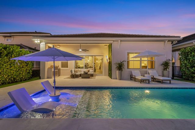 12676 Nautilus Circle, Palm Beach Gardens, FL 33412