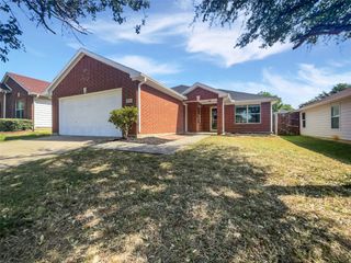 1933 Sampsell Drive, Dallas, TX 75051