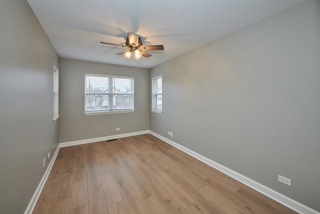 1506 E 72nd Place, Chicago, IL 60619