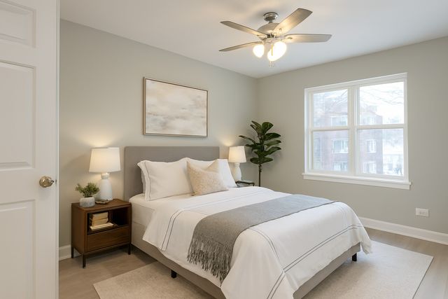 1506 E 72nd Place, Chicago, IL 60619