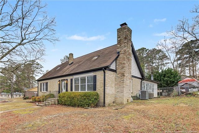 5550 Hedrick Drive, Fayetteville, NC 28303