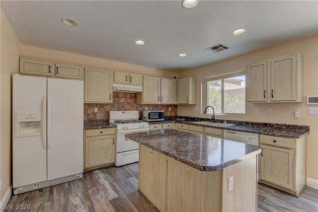 5317 La Quinta Hills Street, North Las Vegas, NV 89081