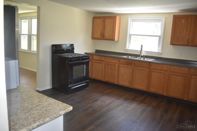222 Park Avenue, Hillsboro, OH 45133